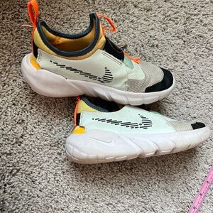 Nike Flex Runner 2 Youth Shoes